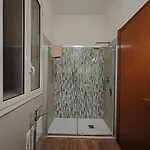 Xenia شقة