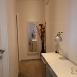 شقة Xenia أفولا